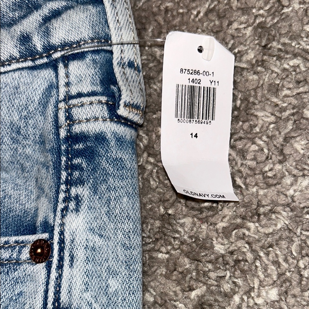 Old Navy Light Blue Ripped Jeans - Picture 3 of 8